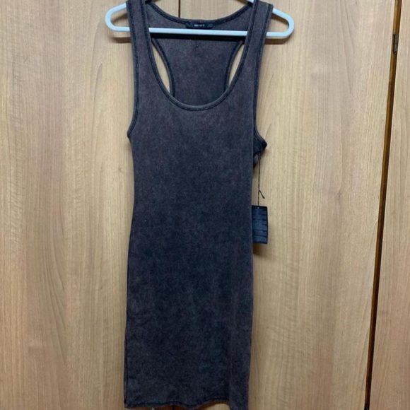 Forever21 ribbed bodycon dress
Size - S